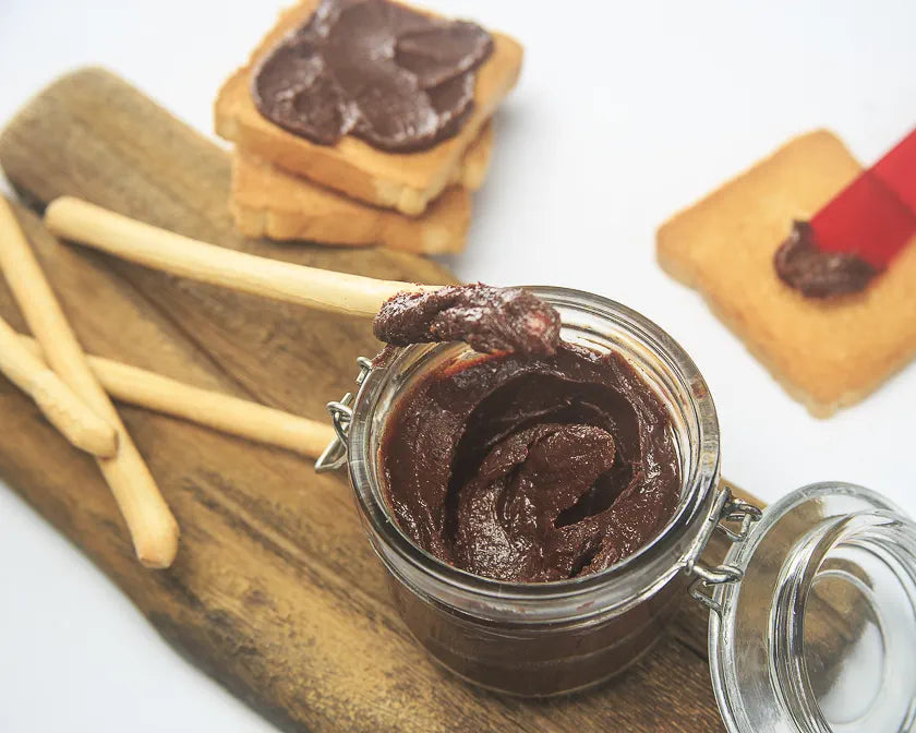 Homemade chocolate and hazelnut spread in a jar